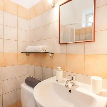 Charming In The Center Apartman