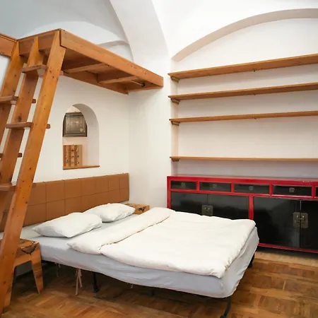 Charming In The Center Apartman