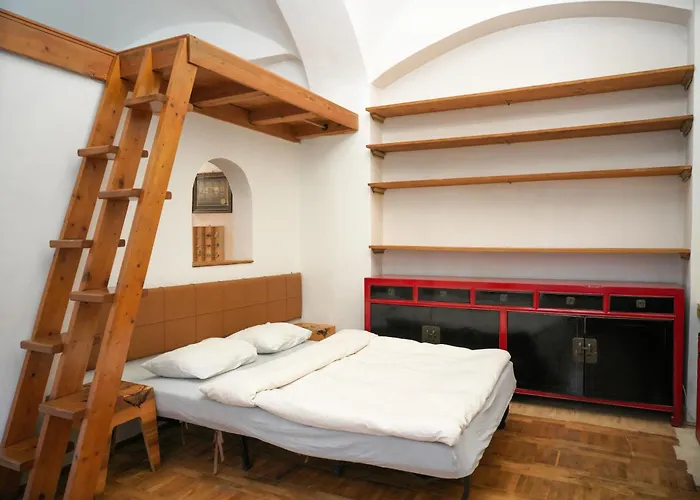 Charming In The Center Apartment